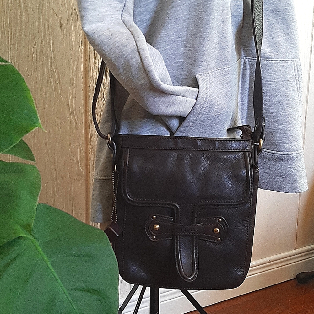 HEDGREN Brown Leather Crossbody Bag - Adjustable Strap - Great Condition